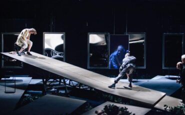 Δημοτικό Θέατρο Πειραιά: O Καλιγούλας του Αλμπέρ Καμύ με τον Γιάννη Στάνκογλου με ένα κλικ