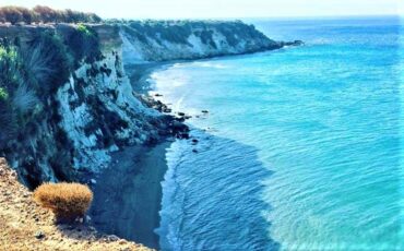 Ορθή Άμμος: Η παραλία της Κρήτης με τους επιβλητικούς αμμόλοφους και τα κρυστάλλινα νερά