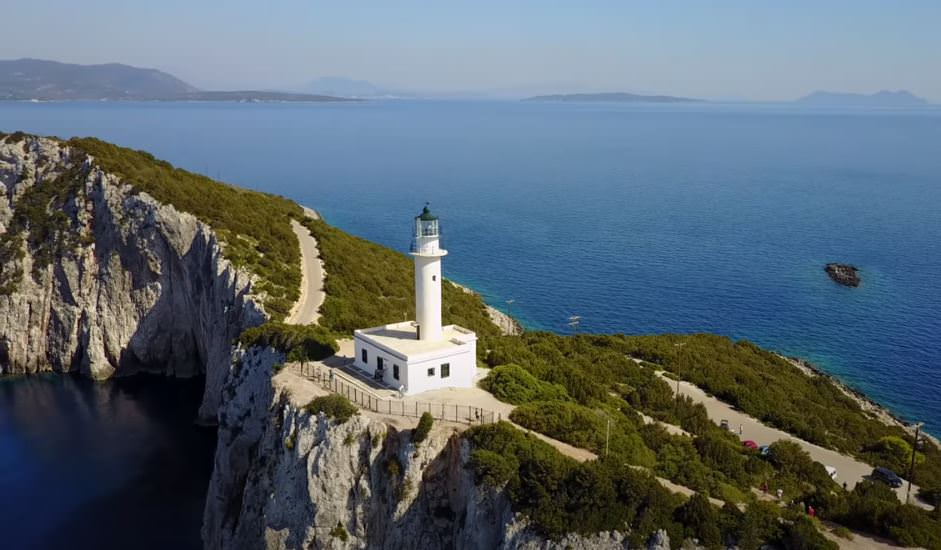 Φάρος Δουκάτο: Το ακρωτήρι της Λευκάδας στο οποίο γίνονταν θυσία οι ερωτευμένοι (video)