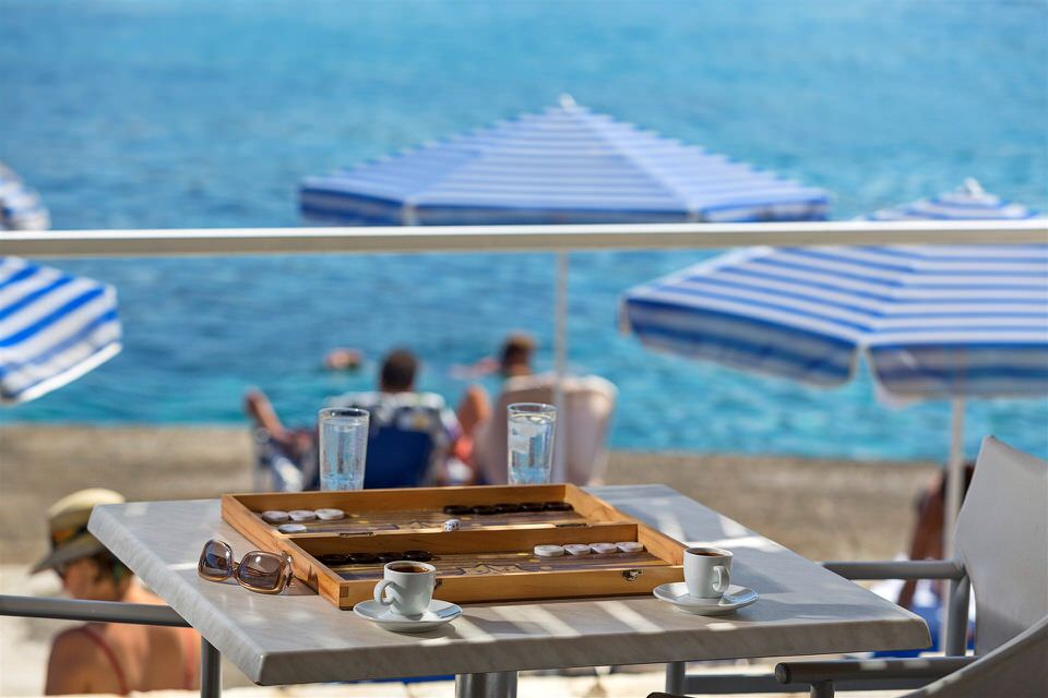 Peninsula Resort & Spa: Διαμονή με ονειρεμένη θέα και κρητική κουζίνα