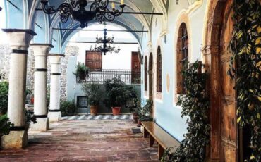 Ιερός Ναός Ταξιαρχών της Χίου: Ταξίδι σε μία από τις παλαιότερες χριστιανικές εκκλησίες της Ελλάδας