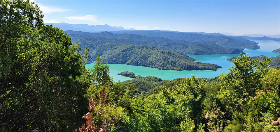 Το travelgirl.gr σου παρουσιάζει την τεχνητή λίμνη Πουρναρίου και τις δραστηριότητες που μπορείς να κάνεις