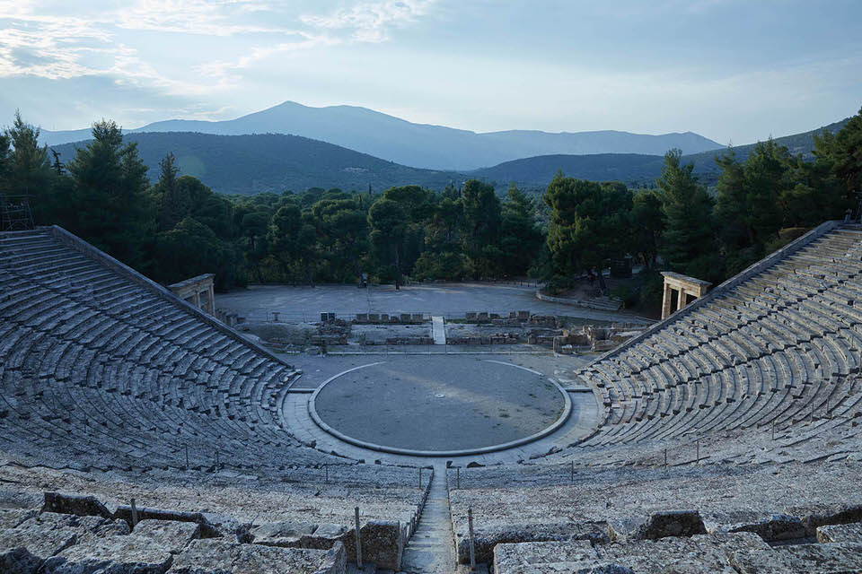 Φεστιβάλ Αθηνών Επιδαύρου: Παγκόσμια πρεμιέρα στην Επίδαυρο με τον Γιόχαν Σίμονς