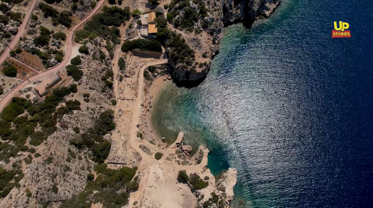 Βουτιά στην ιστορία... Η μοναδική παραλία της Ελλάδας εντός αρχαιολογικού χώρου 