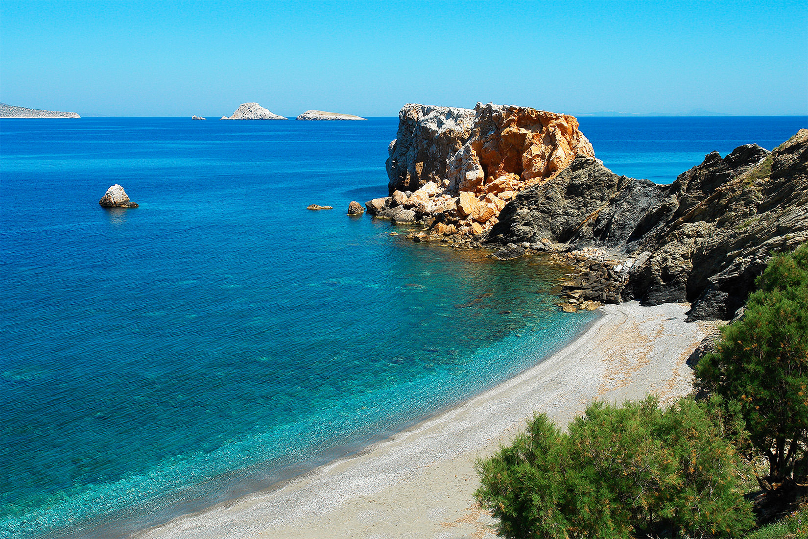 Φολέγανδρος: Το travelgirl.gr σου παρουσιάζει τις ωραιότερες παραλίες του νησιού