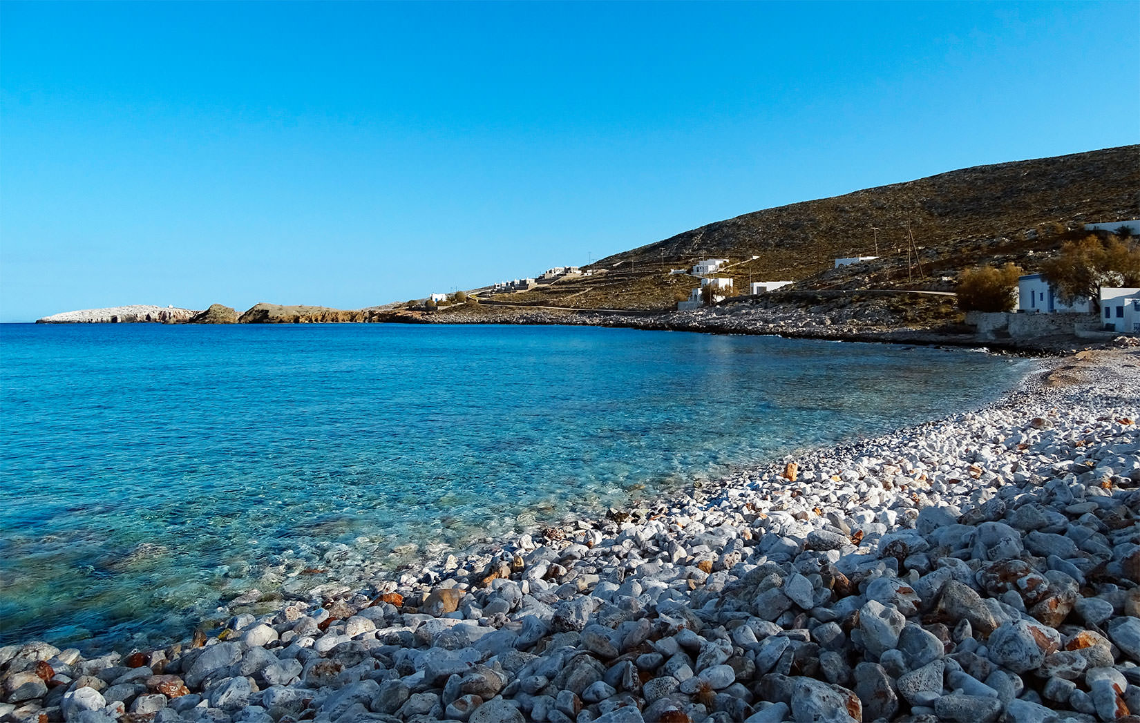 Φολέγανδρος: Το travelgirl.gr σου παρουσιάζει τις ωραιότερες παραλίες του νησιού