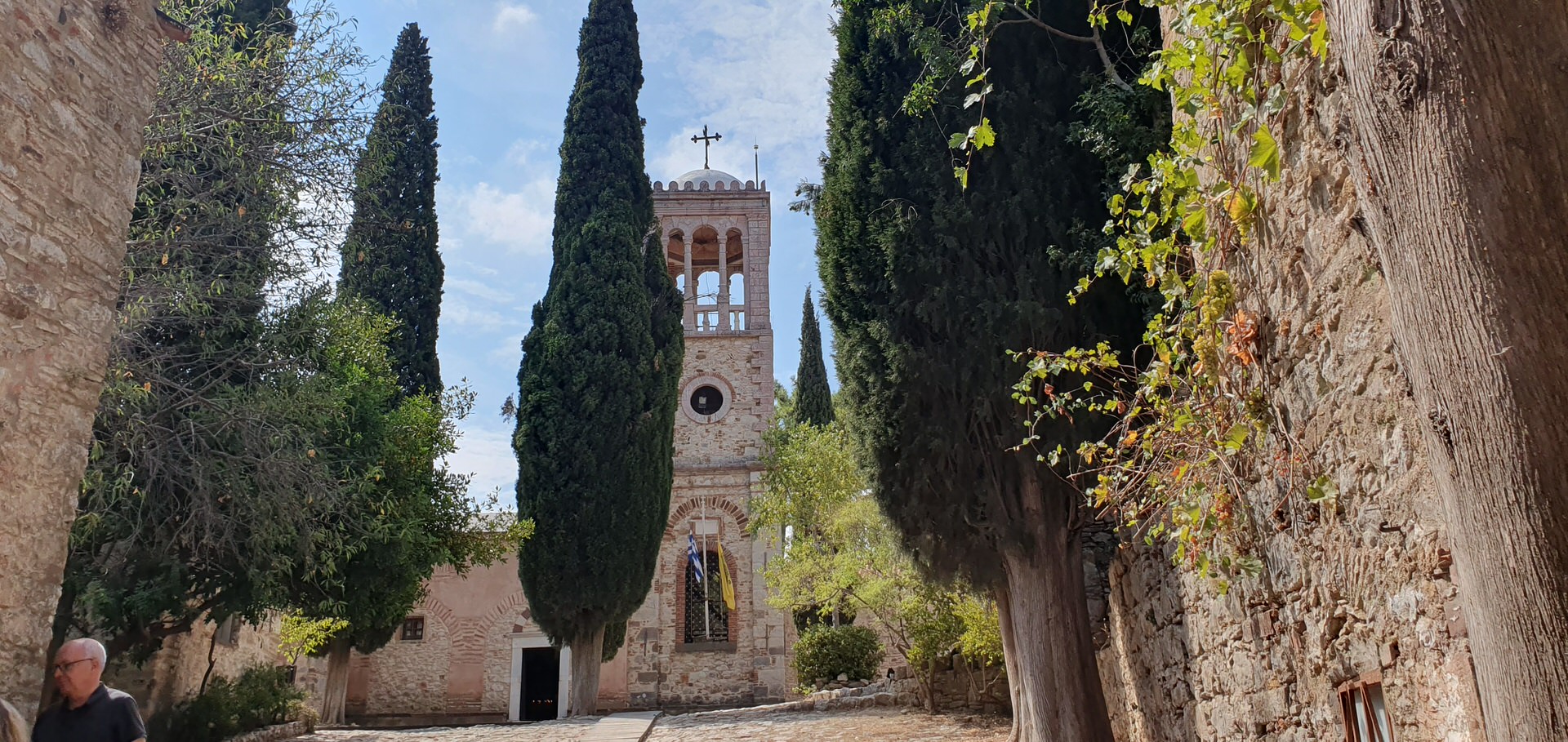 Νέα Μονή Χίου: Οδοιπορικό του travelgirl.gr στο ιστορικό μοναστήρι