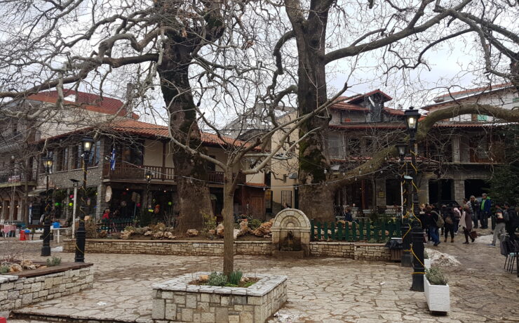 Το travelgirl.gr σου προτείνει χειμερινές διακοπές σε τρία γραφικά χωριά του Παρνασσού!