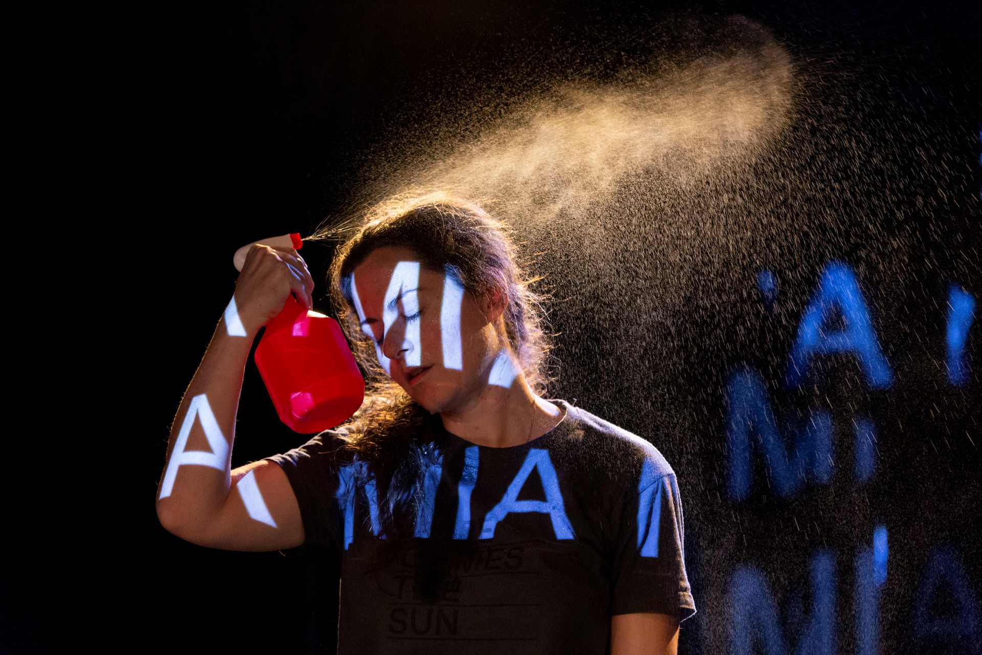 Μπλε της Άννας Λεμονάκη: Επιστρέφει για λίγες παραστάσεις στο ΠΛΥΦΑ