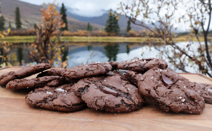 Συνταγή για σοκολατένια cookies με τσίλι!