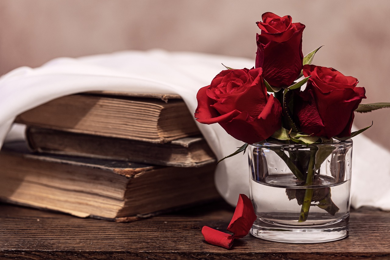 Ο έρωτας στη λογοτεχνία: Τα βιβλία με τις διασημότερες ιστορίες αγάπης και πάθους