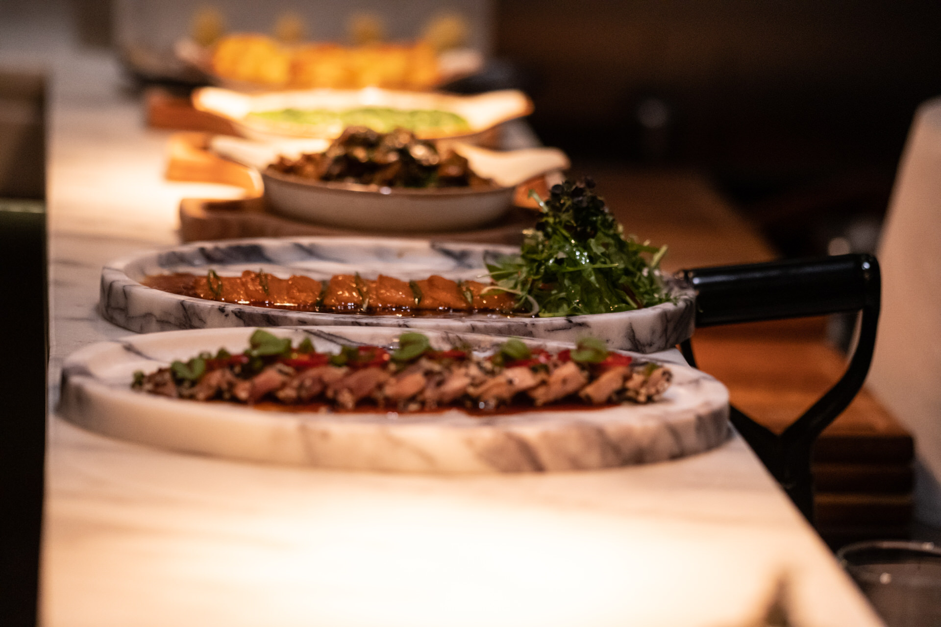 DB.one: Ένα fine dining steak-house για τους λάτρεις του καλού κρέατος στη Γλυφάδα