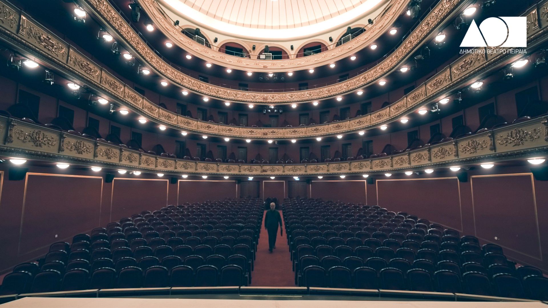 Το Δημοτικό Θέατρο Πειραιά γιορτάζει την Παγκόσμια Ημέρα Θεάτρου με τον κορυφαίο Έλληνα ηθοποιό Δημήτρη Καταλειφό 