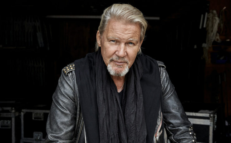 Johnny Logan: Ο θρύλος της Eurovision έρχεται στο θέατρο Παλλάς