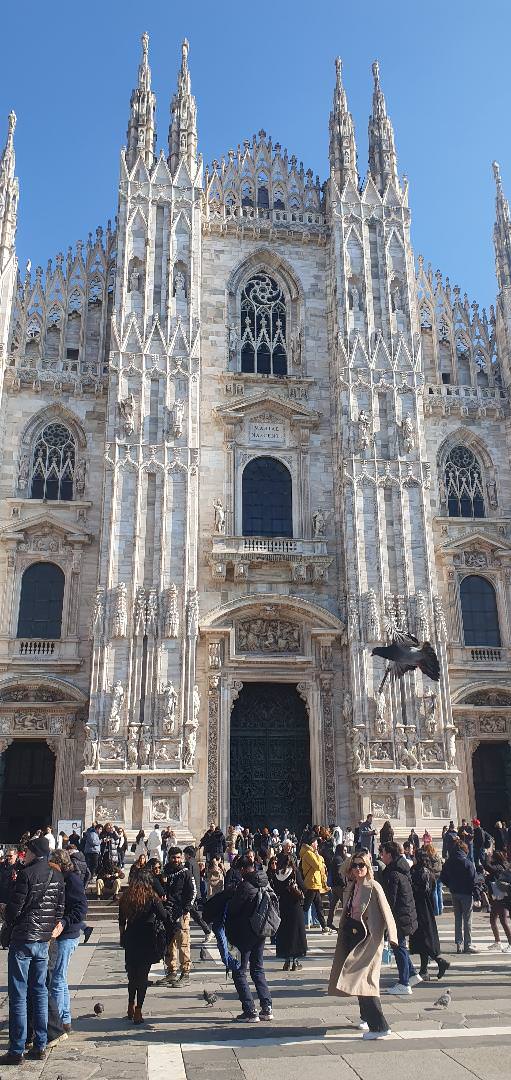 Το travelgirl.gr σε ξεναγεί στον καθεδρικό ναό Duomo του Μιλάνου